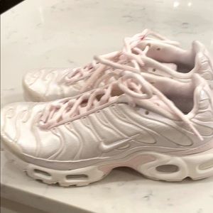 Womens  8 nike air max plus tn se pale pink